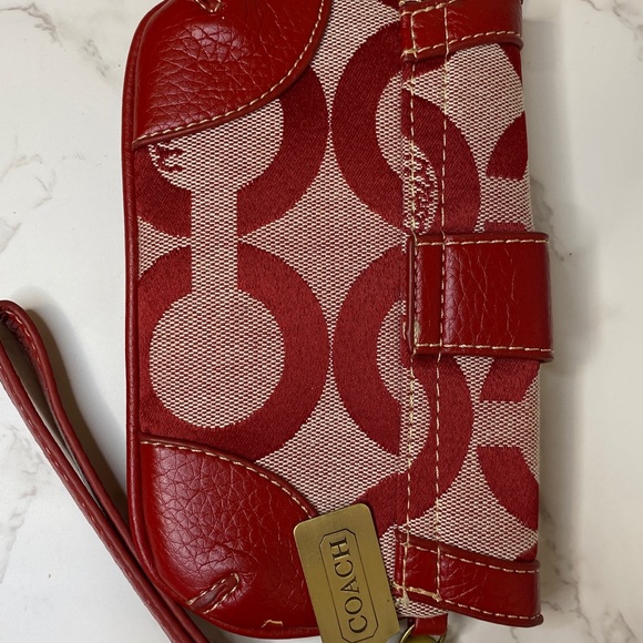 Coach (Small Red Clutch) - Picture 5 of 16